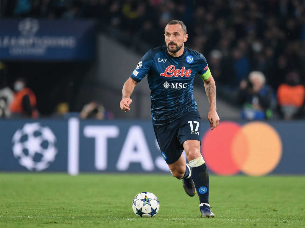 37岁85天,阿切尔比创欧冠淘汰赛进球历史第二老纪录 37岁85天,阿切尔比创欧冠淘汰赛进球历史第二老纪录